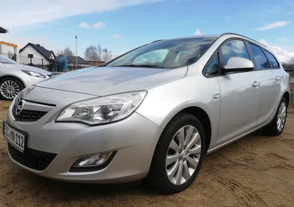 samochody osobowe Opel Astra cena 14900 przebieg: 196000, rok produkcji 2011 z Kępno